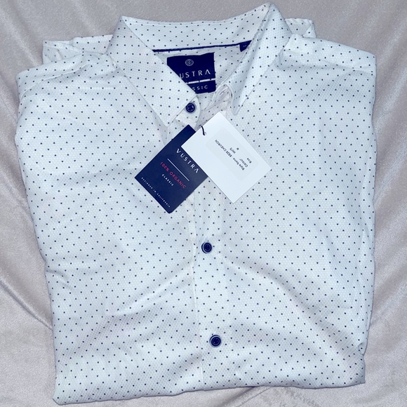 VUSTRA size M, white with mini navy arrows, 100% cotton - Picture 1 of 5